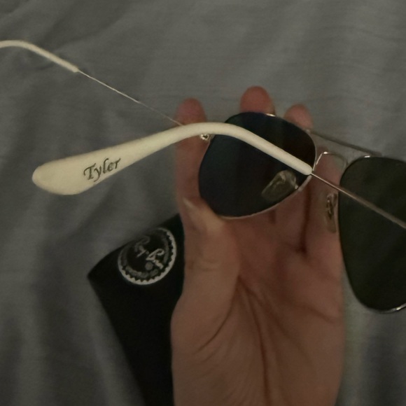 Ray-Ban Aviator Sunglasses - Picture 6 of 10